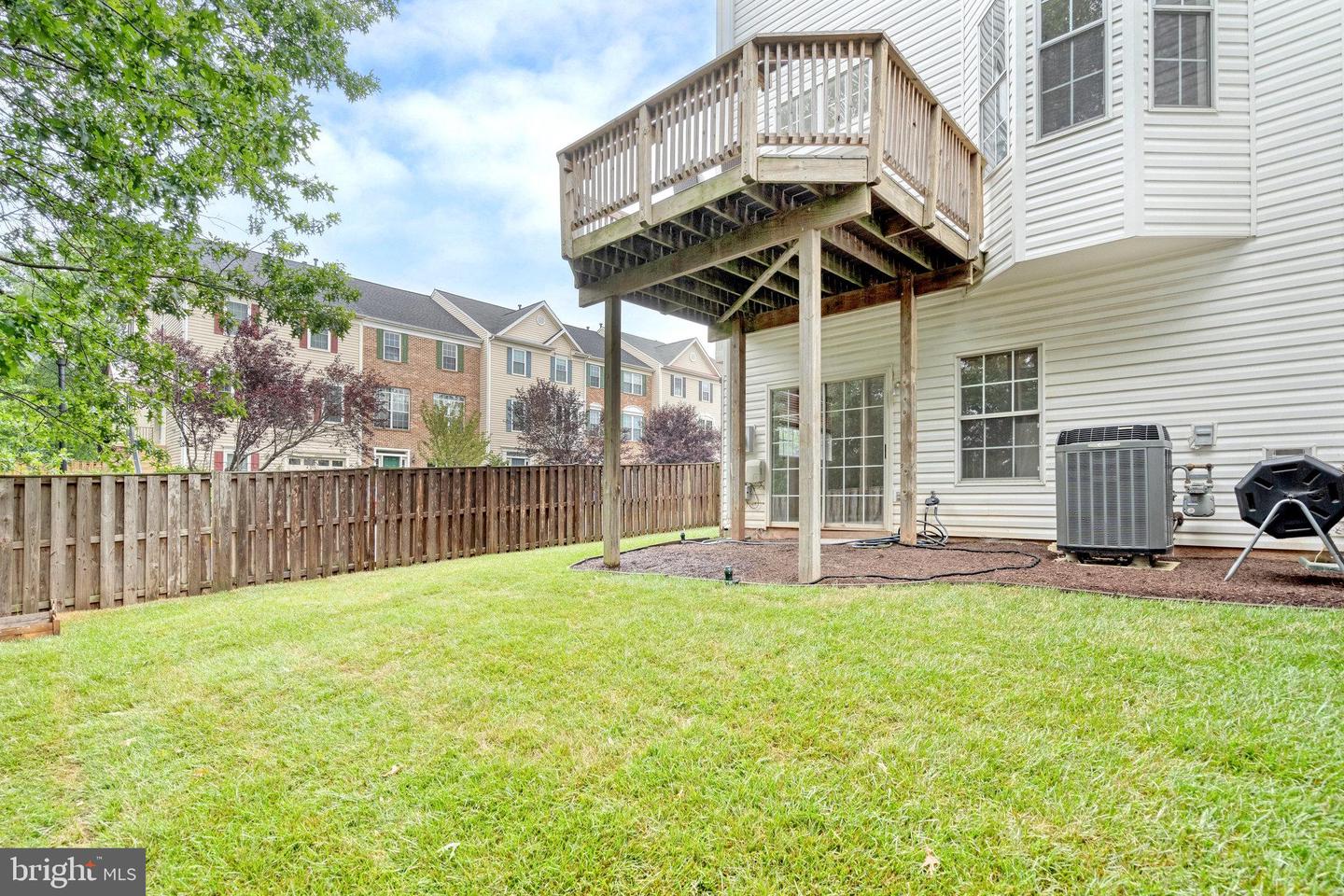 21611 Kings Crossing Ter