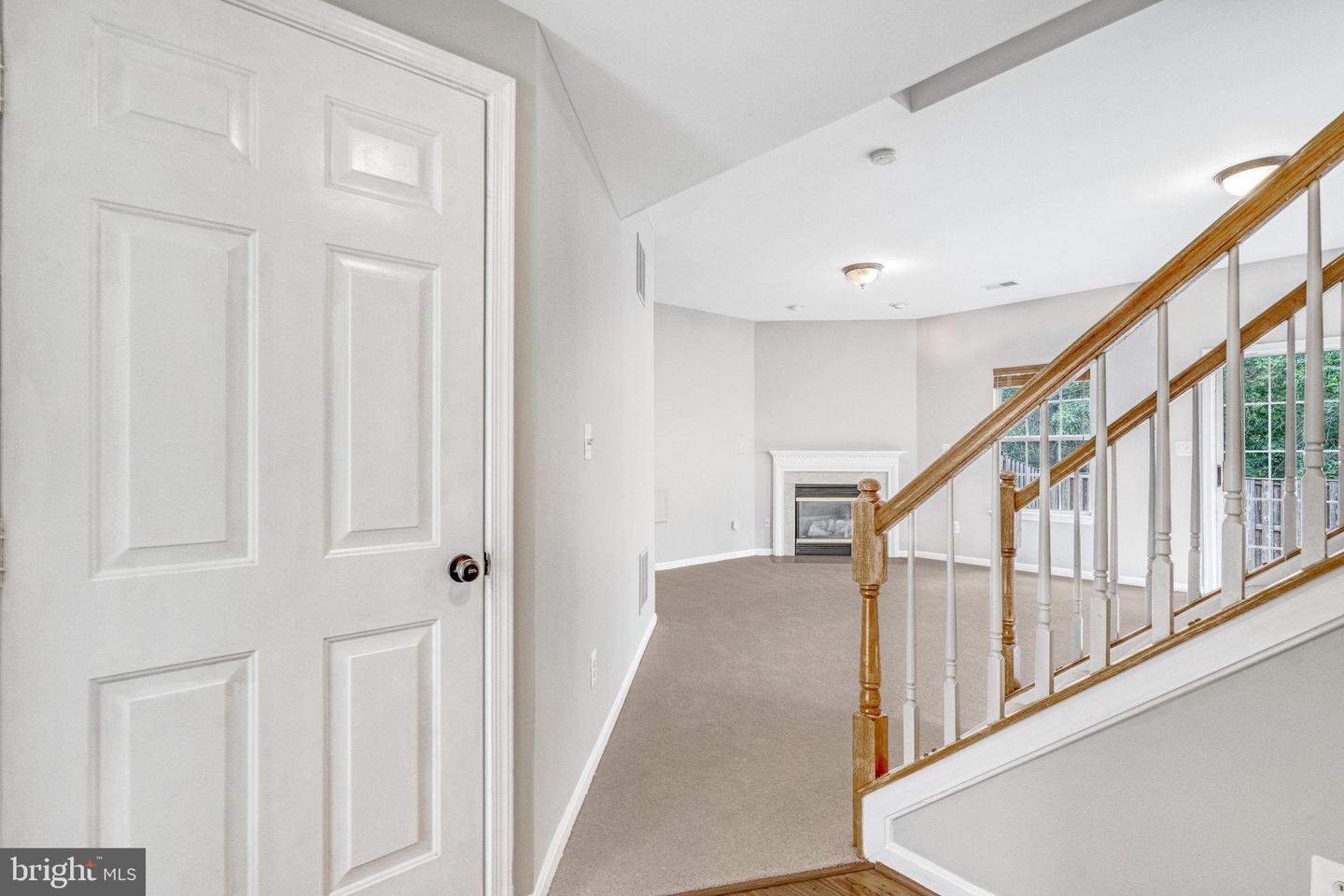 21611 Kings Crossing Ter