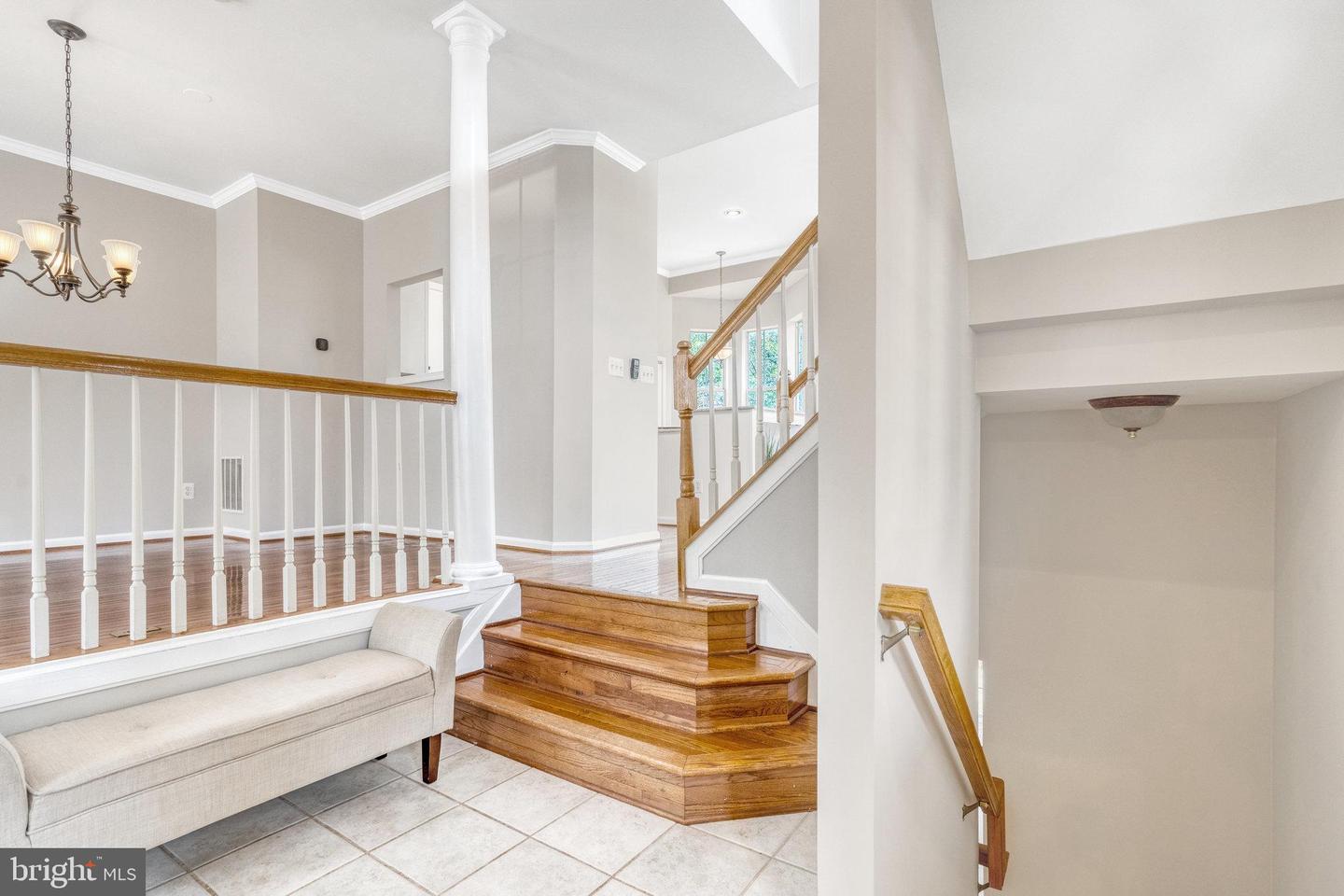 21611 Kings Crossing Ter