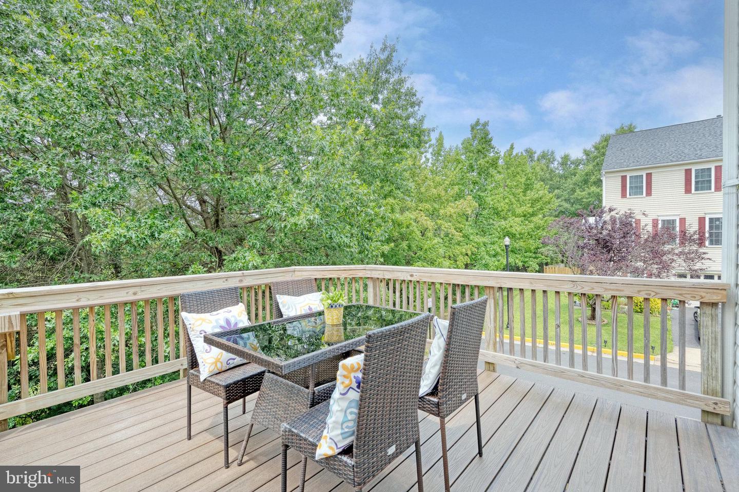 21611 Kings Crossing Ter