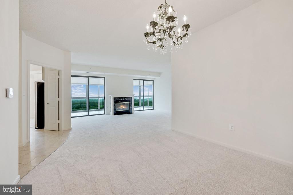 19355 Cypress Ridge Ter #1111