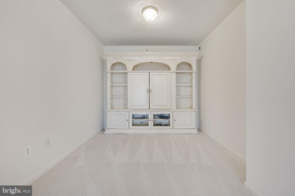 19355 Cypress Ridge Ter #1111