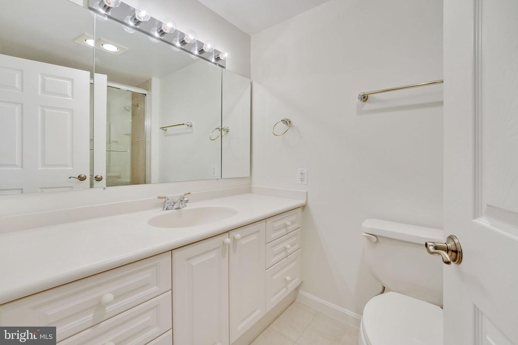 19355 Cypress Ridge Ter #1111