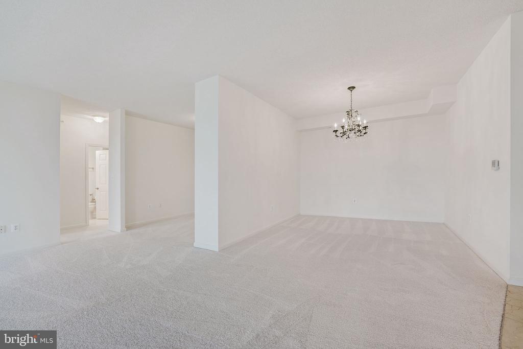 19355 Cypress Ridge Ter #1111