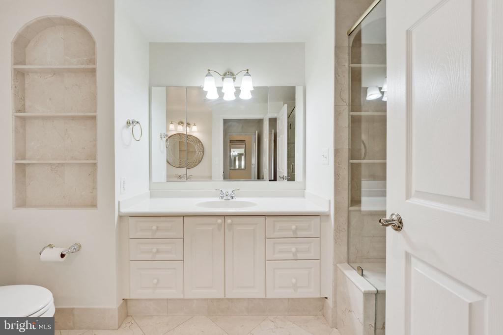 19355 Cypress Ridge Ter #1111