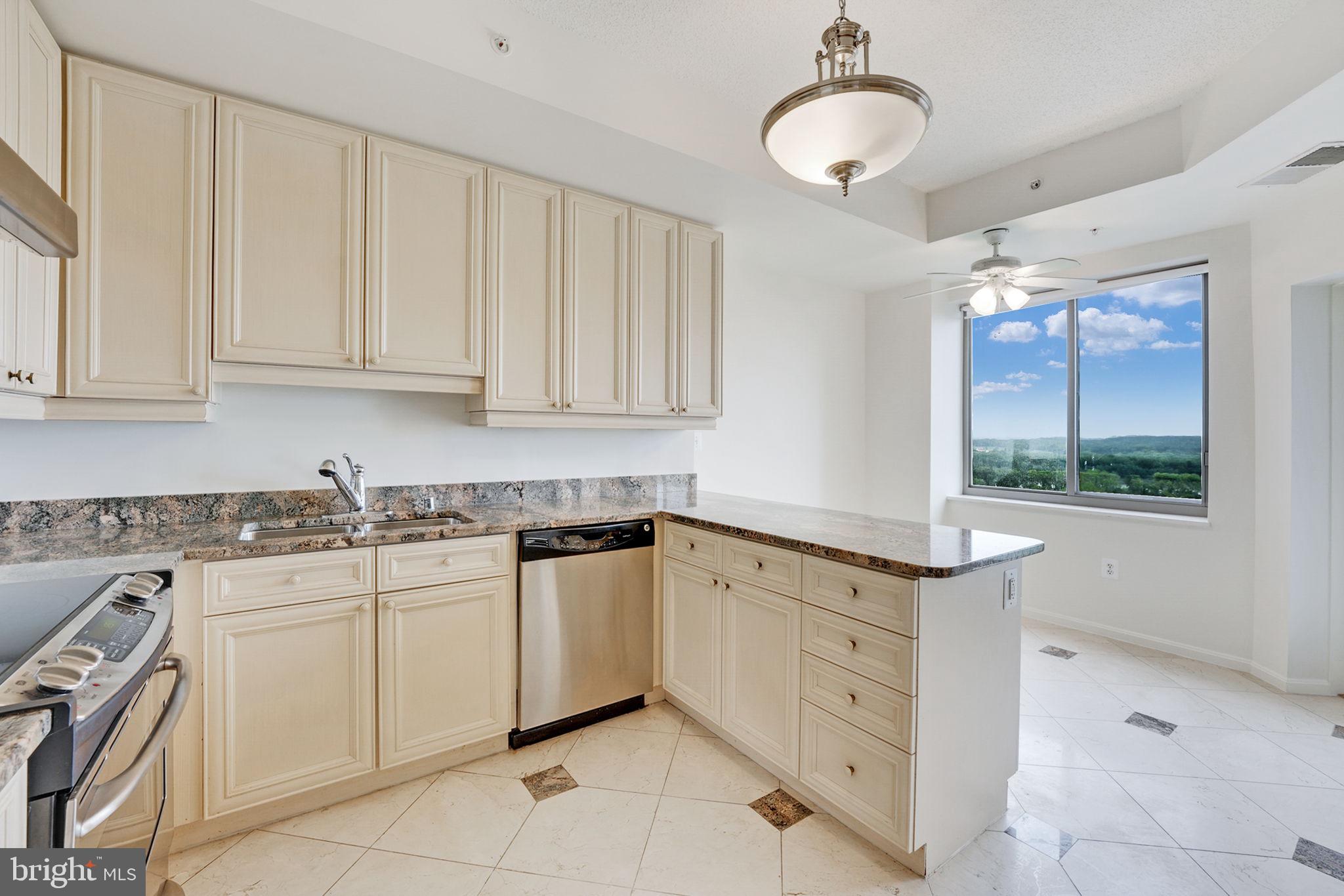 19355 Cypress Ridge Ter #1111