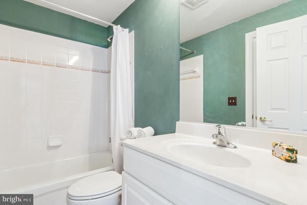 36055 Silcott Meadow Pl