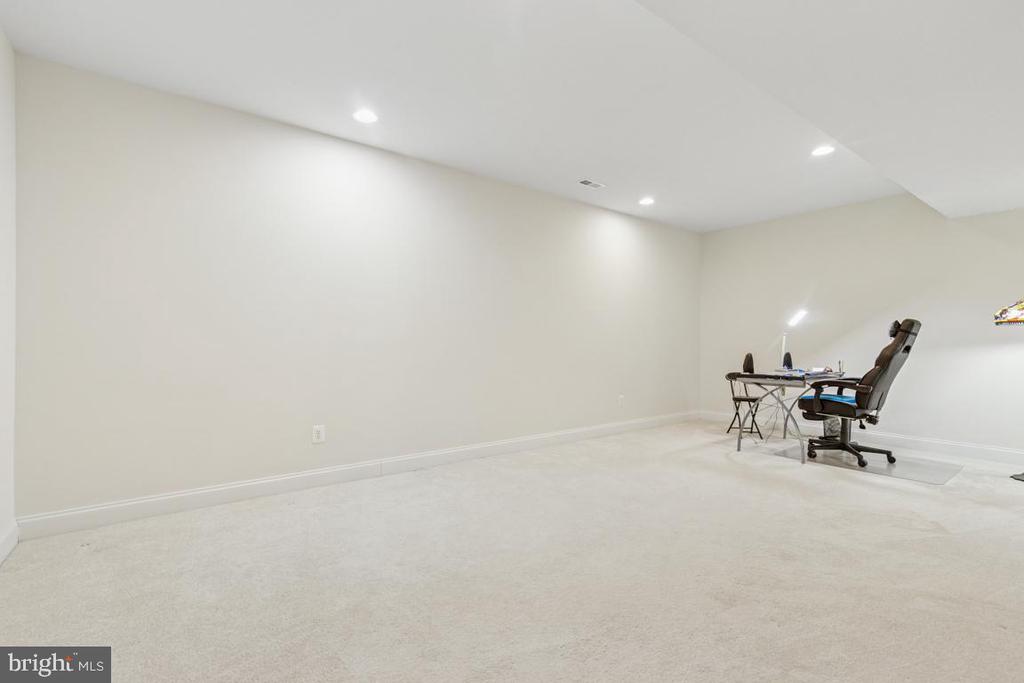 36055 Silcott Meadow Pl