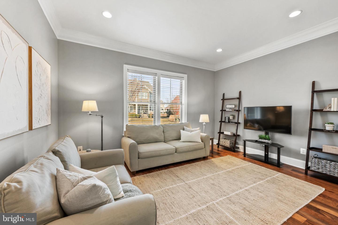 41633 White Yarrow Ct
