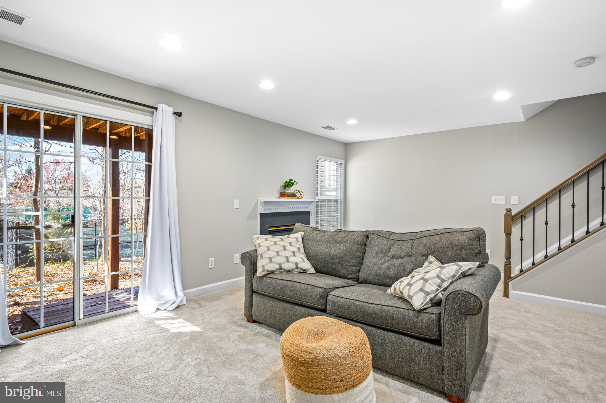 47635 Weatherburn Ter