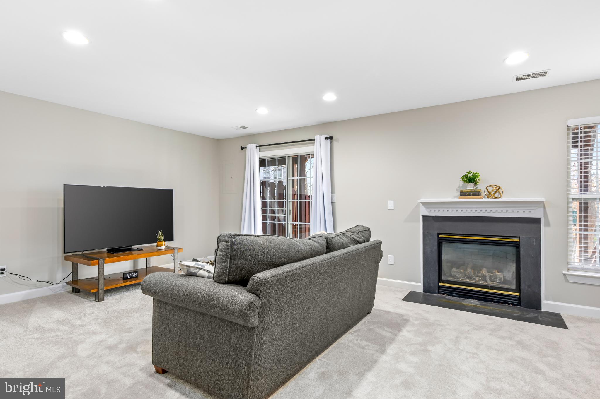 47635 Weatherburn Ter