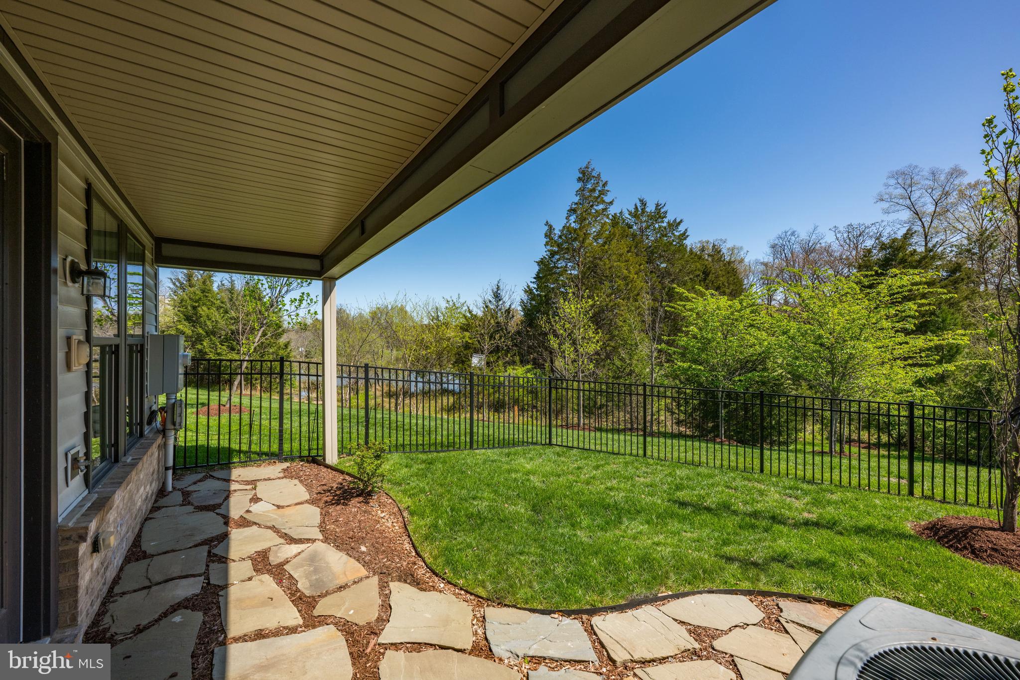 23112 Sullivans Cove Sq