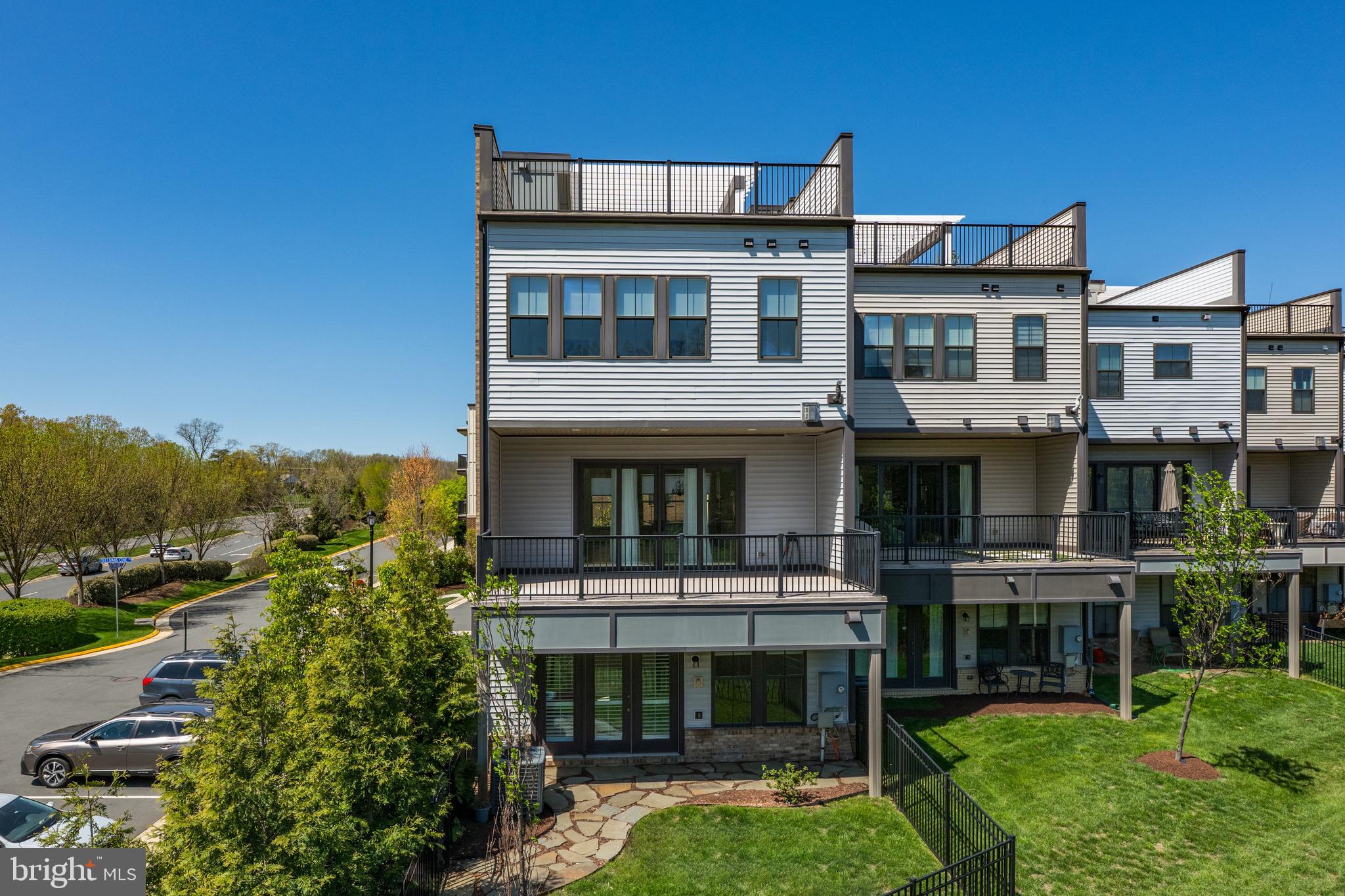 23112 Sullivans Cove Sq