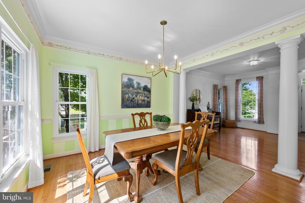 18722 Timoney Ct