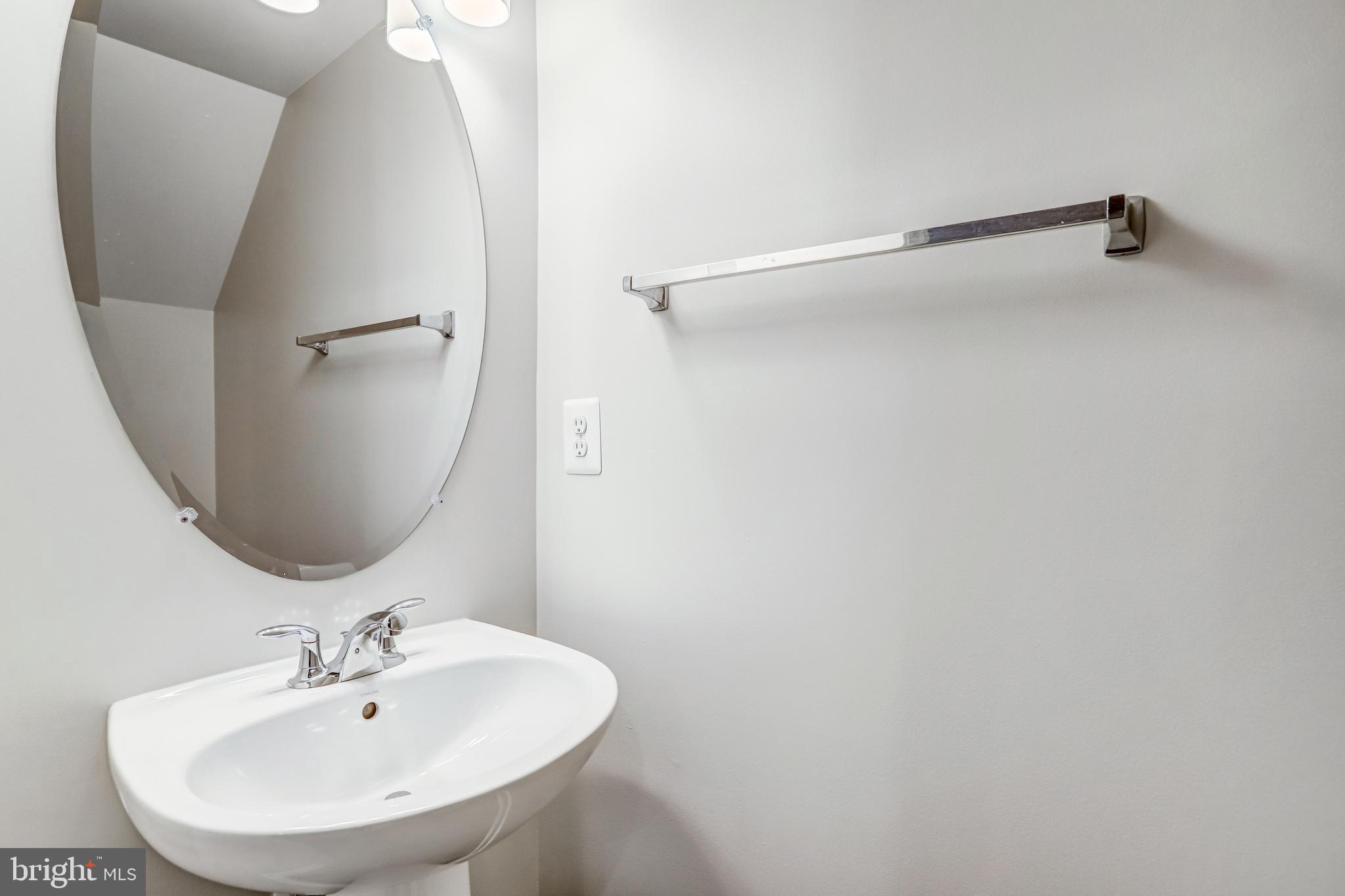 44499 WOLFHOUND SQUARE