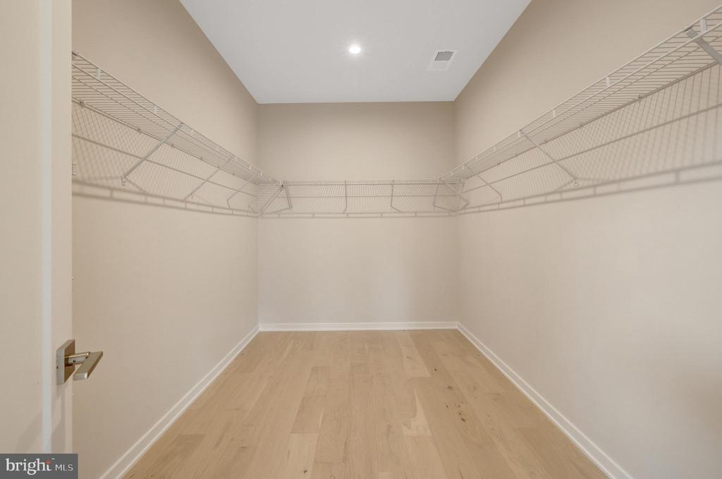 22212 FOUNDATION DRIVE