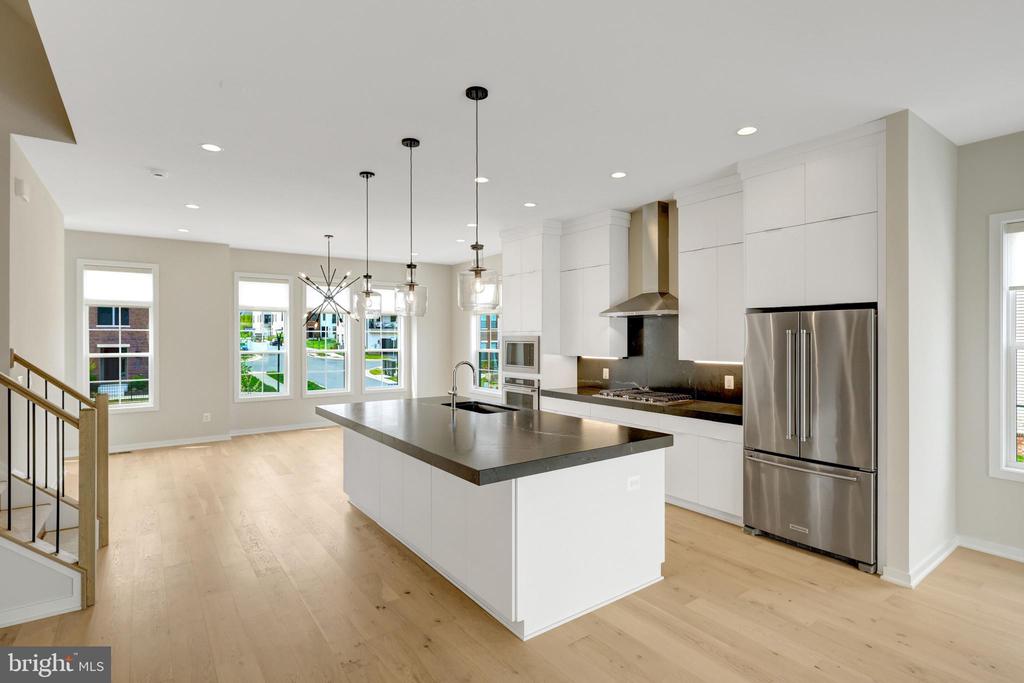 22212 FOUNDATION DRIVE