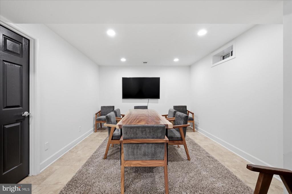 20729 RED CEDAR DRIVE