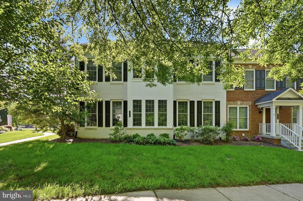 20729 RED CEDAR DRIVE