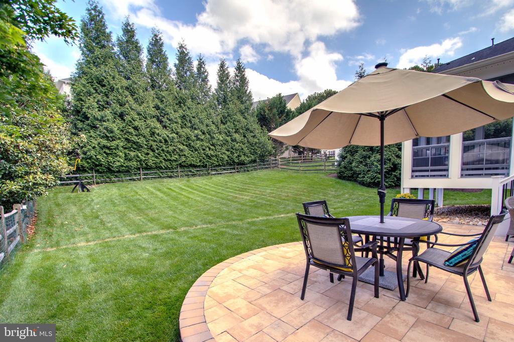 47276 OX BOW CIRCLE