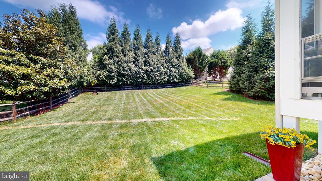 47276 OX BOW CIRCLE