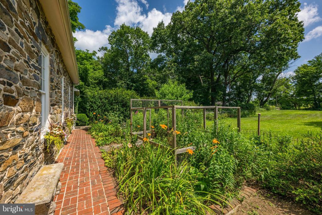 14127 HARPERS FERRY ROAD