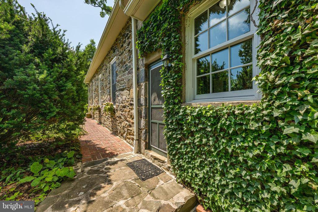 14127 HARPERS FERRY ROAD