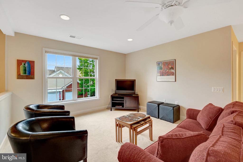 44426 SUNSET MAPLE DRIVE