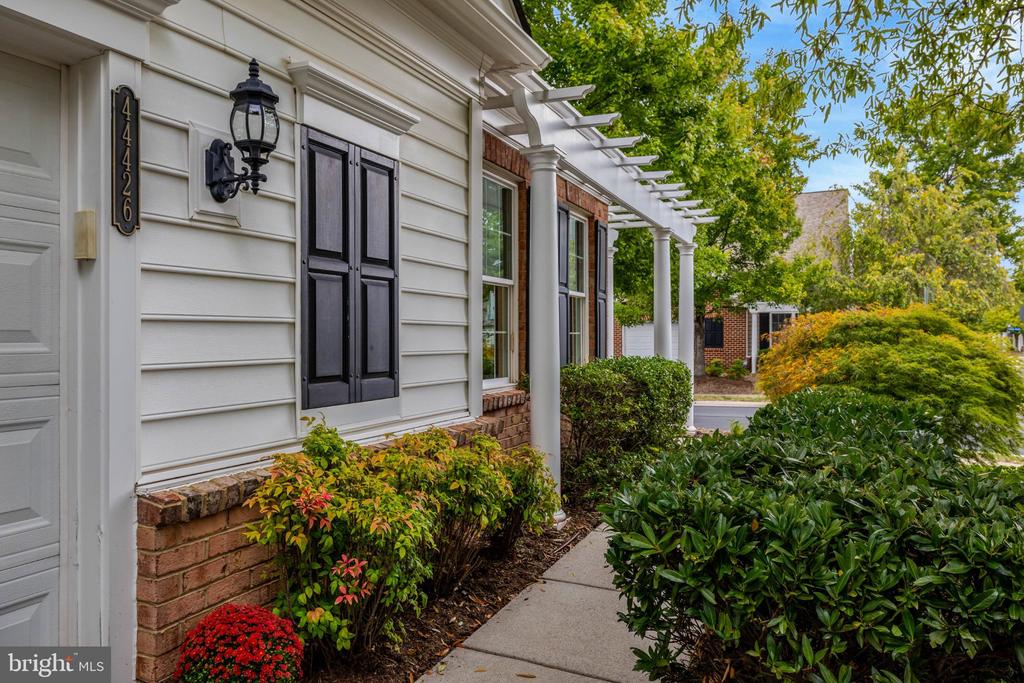 44426 SUNSET MAPLE DRIVE