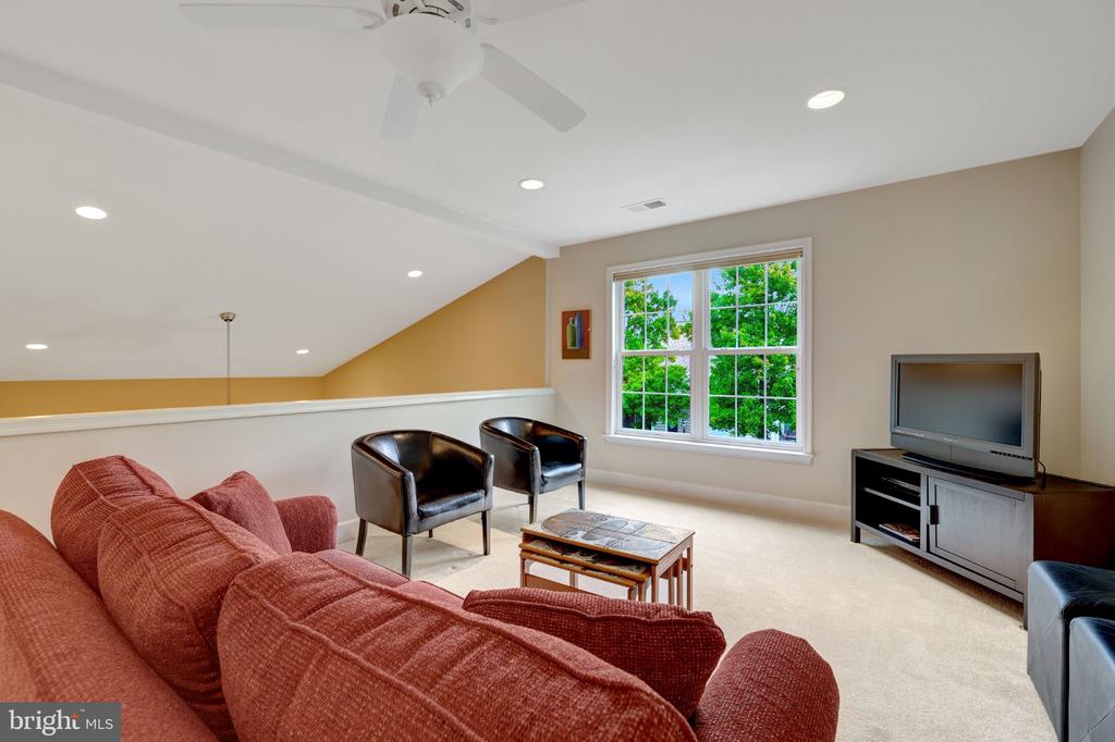44426 SUNSET MAPLE DRIVE