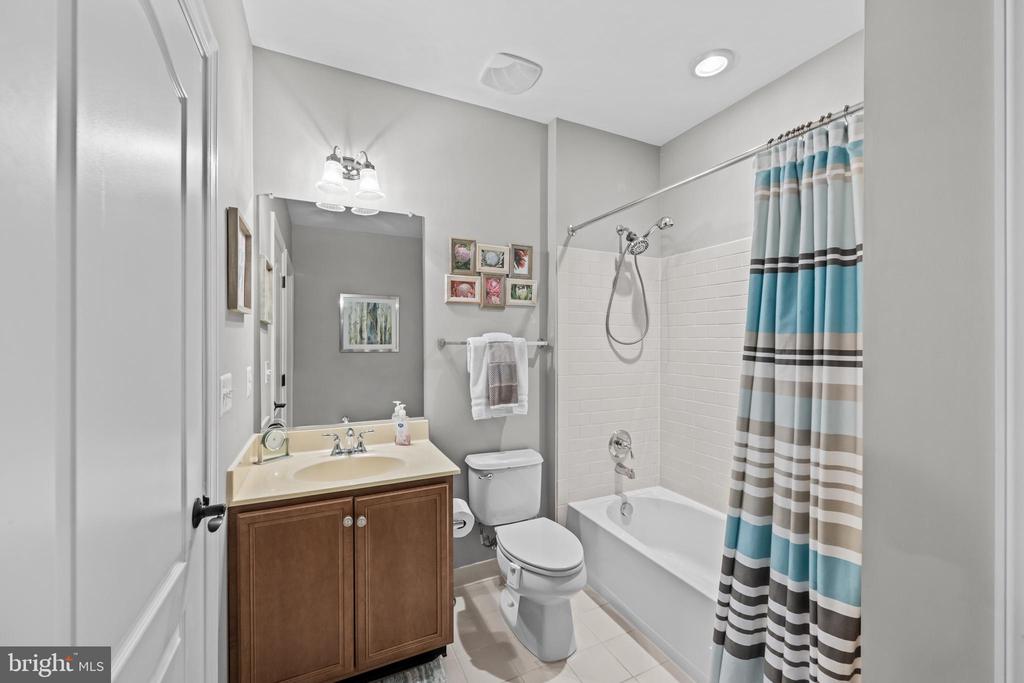 5417 ZOYSIA COURT
