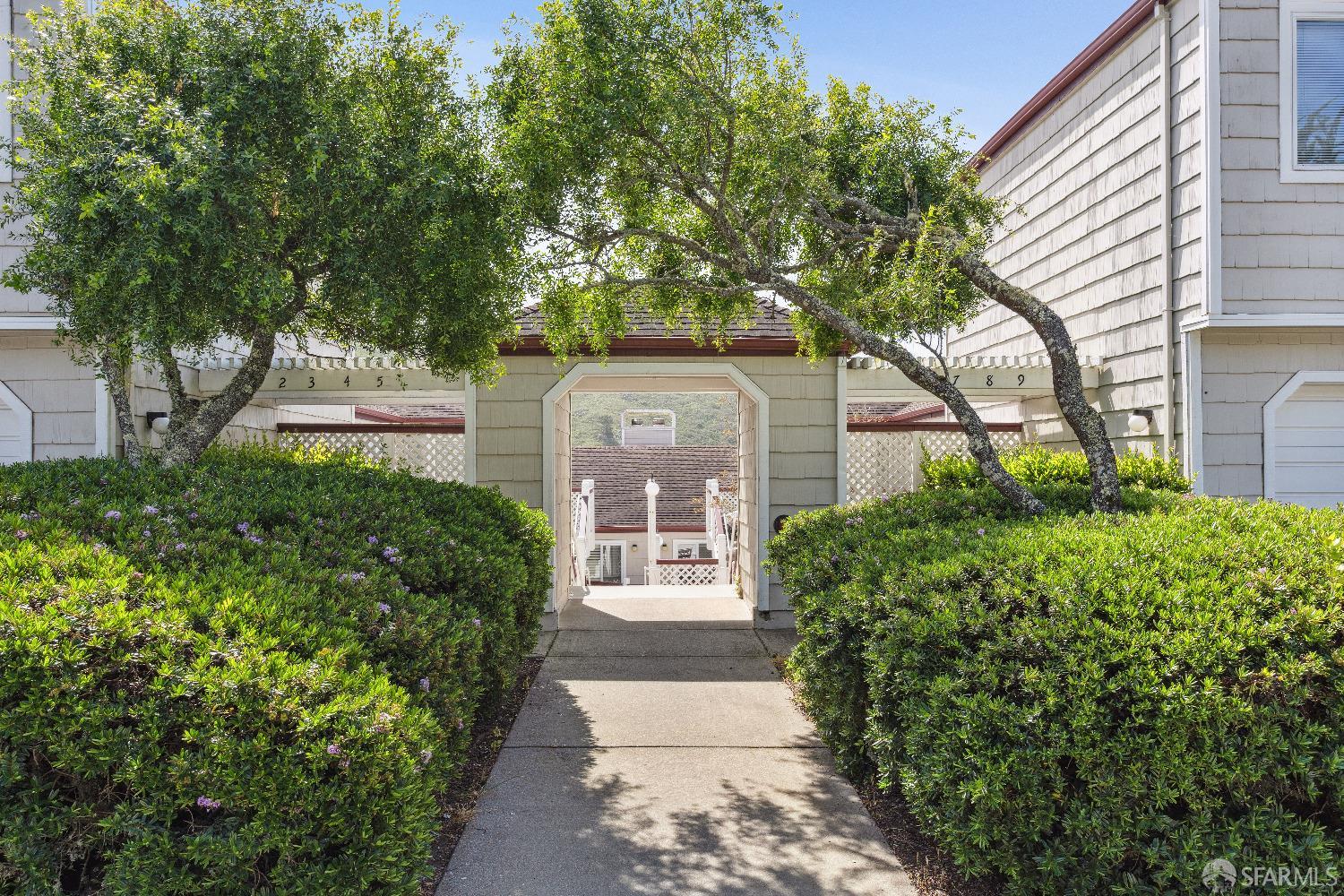 855 Mountain View Drive # 8