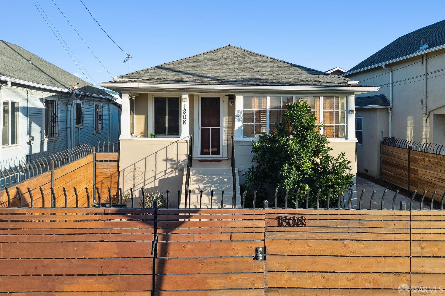 1808 40th Avenue