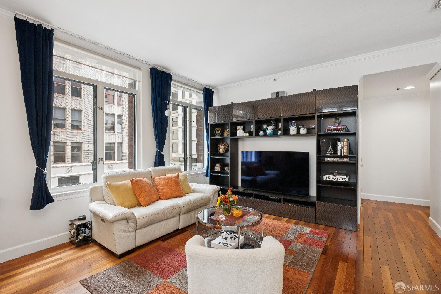 201 Sansome Street # 401
