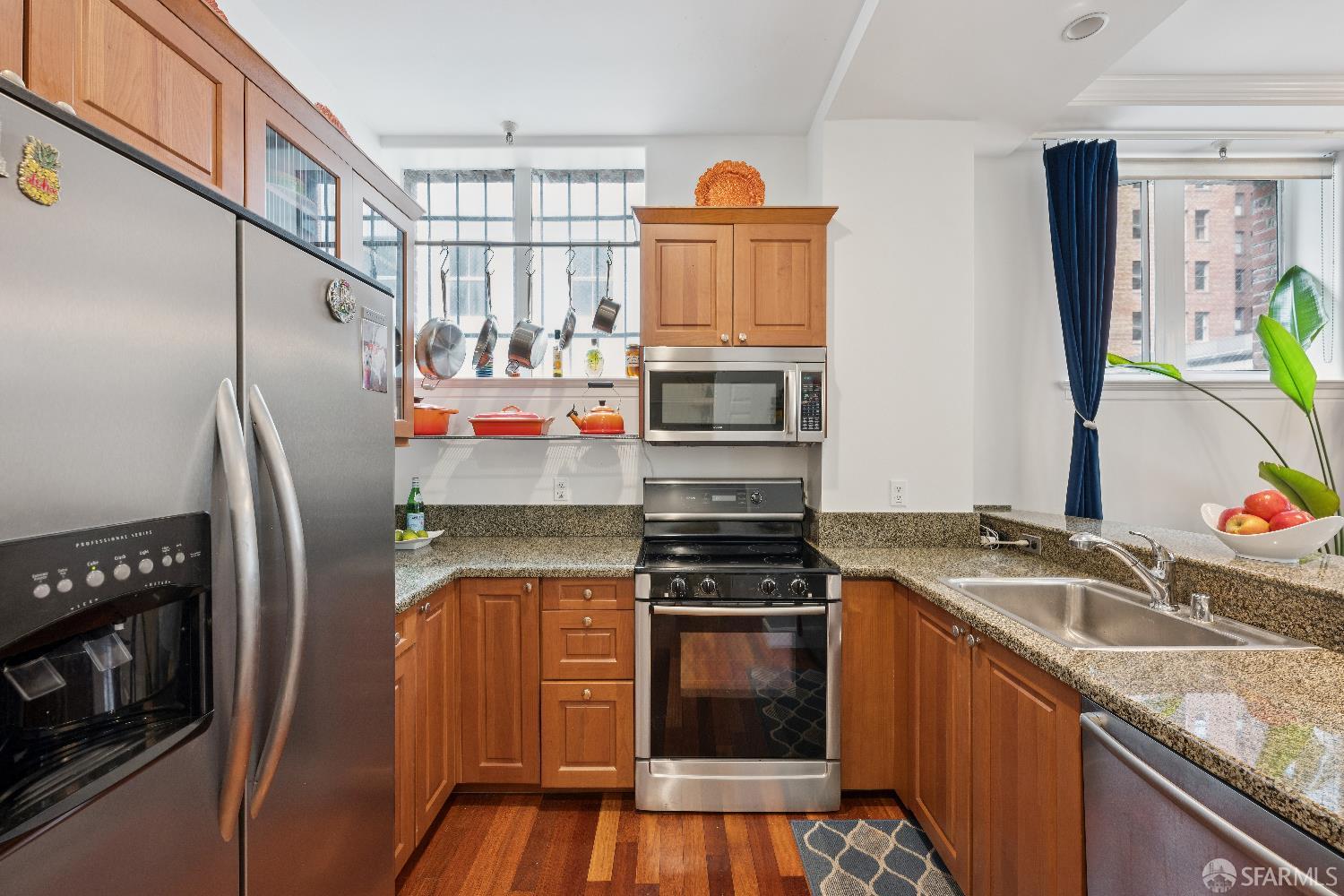 201 Sansome Street # 401
