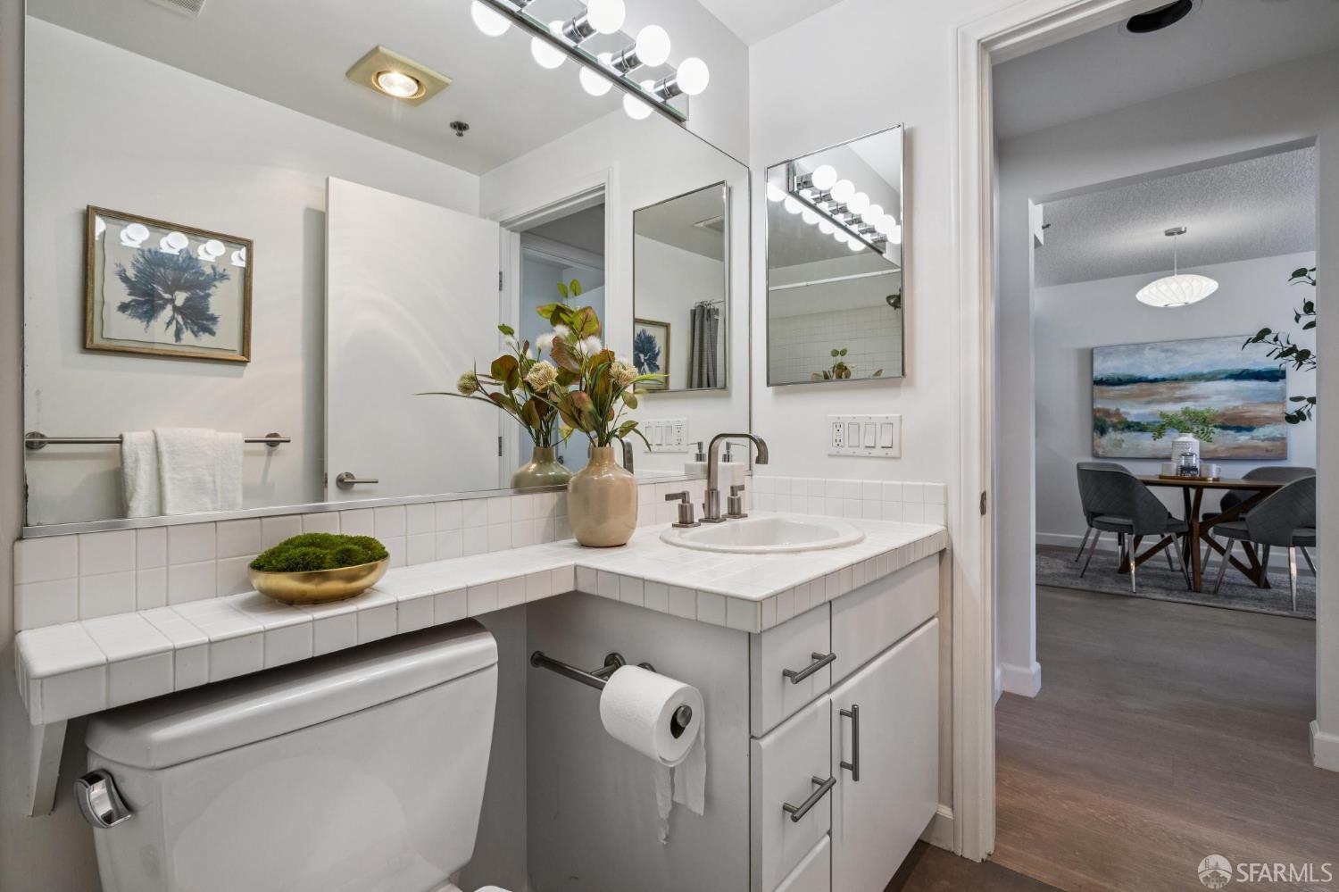 111 Chestnut Street # 512