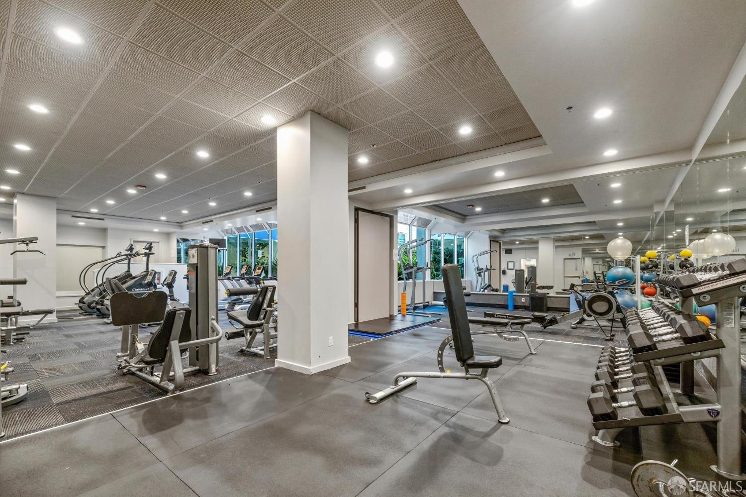 111 Chestnut Street # 512