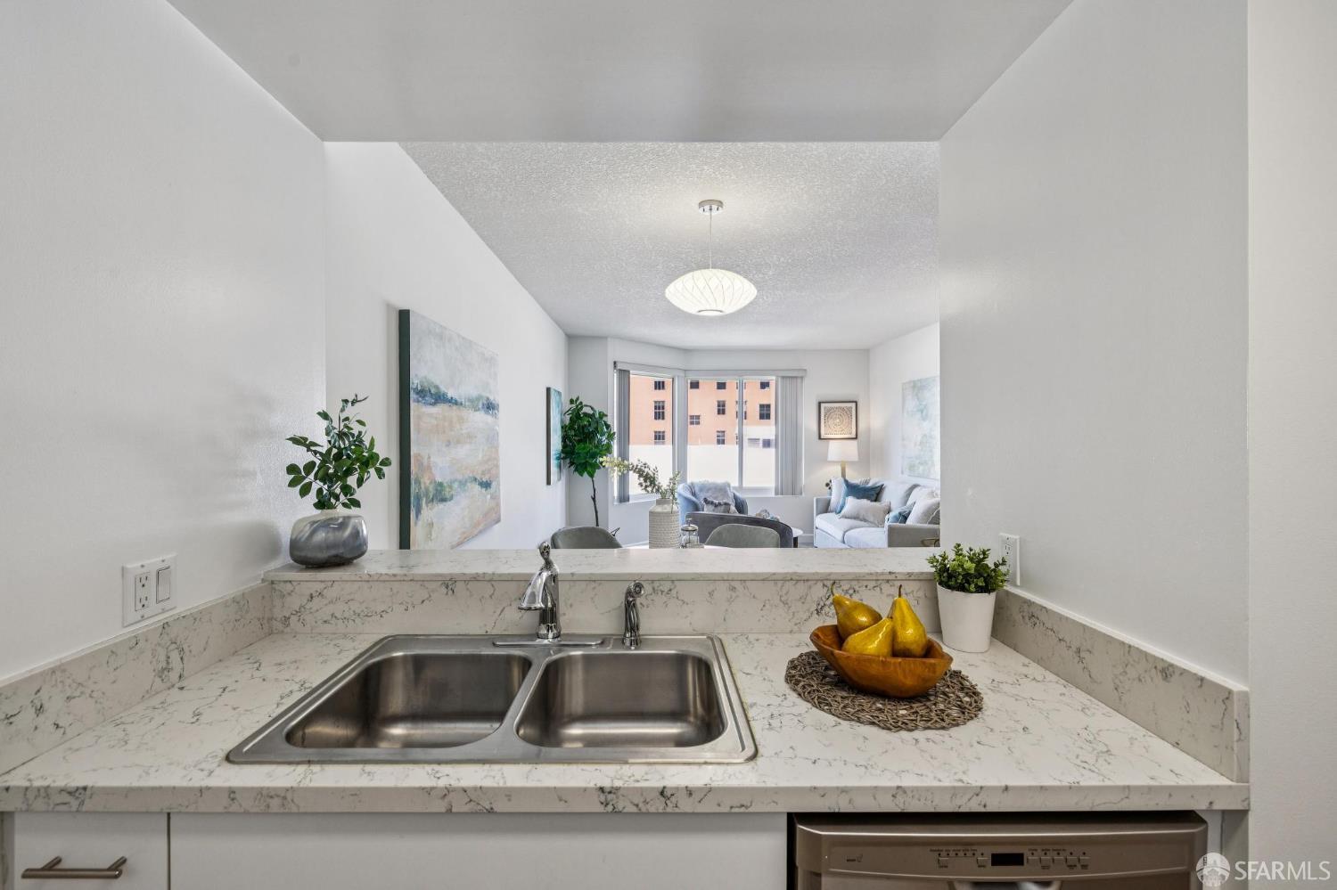 111 Chestnut Street # 512