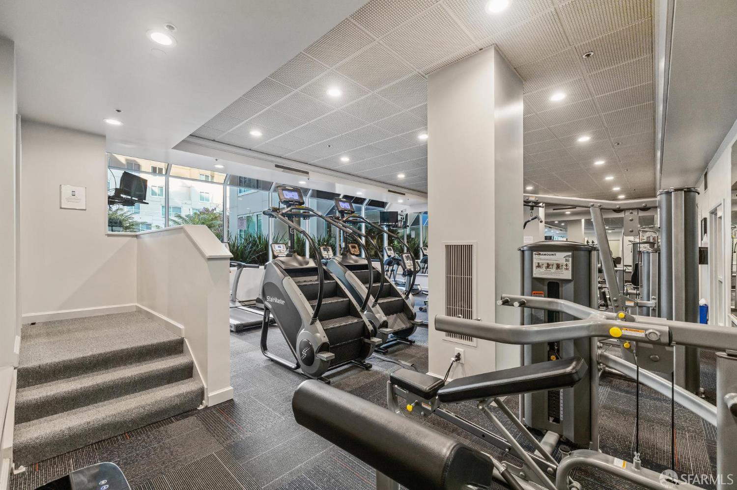 111 Chestnut Street # 512