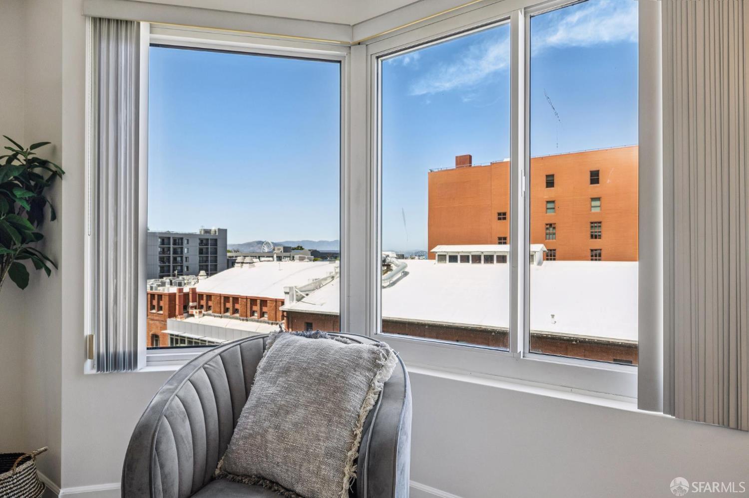 111 Chestnut Street # 512