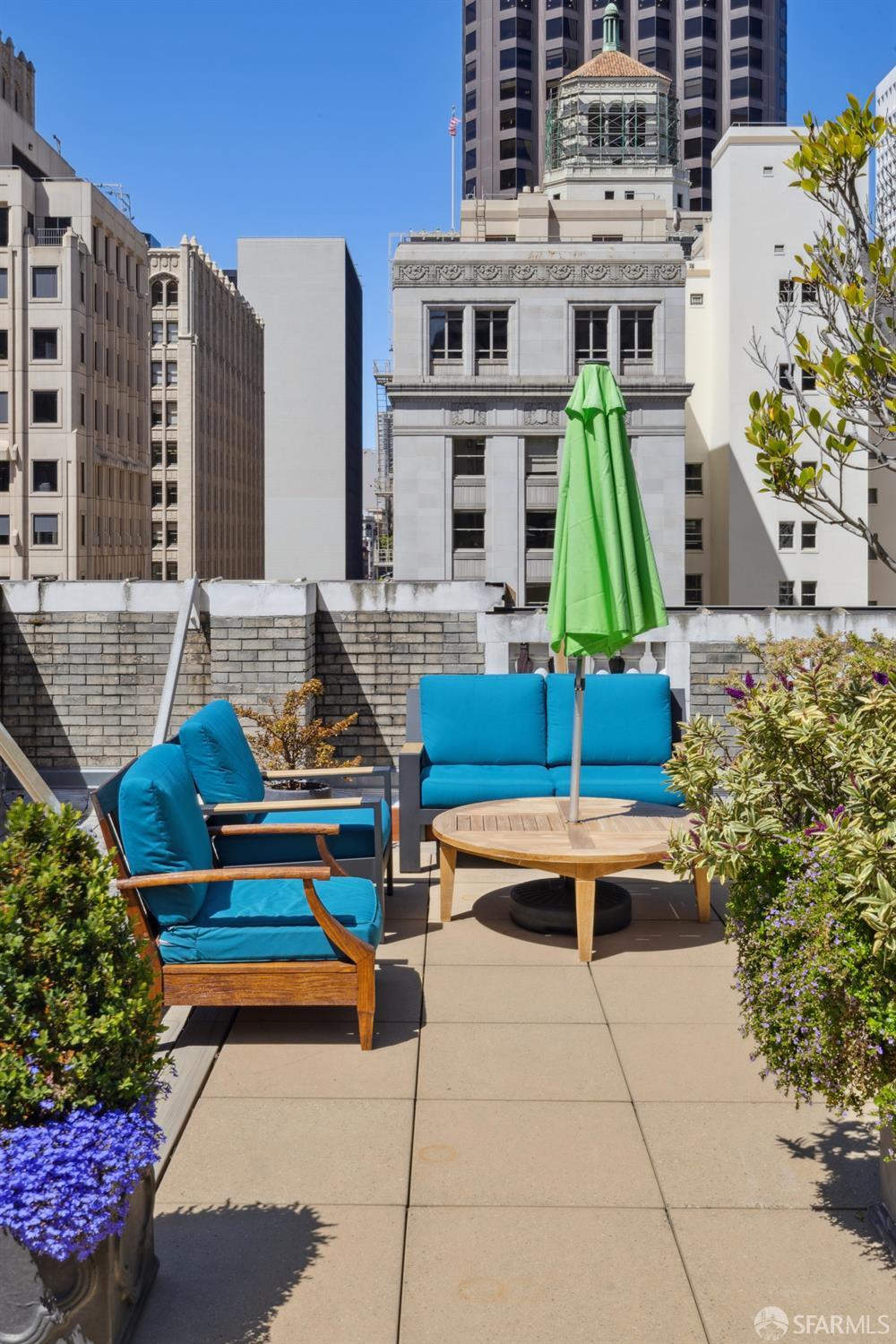 201 Sansome Street # 401