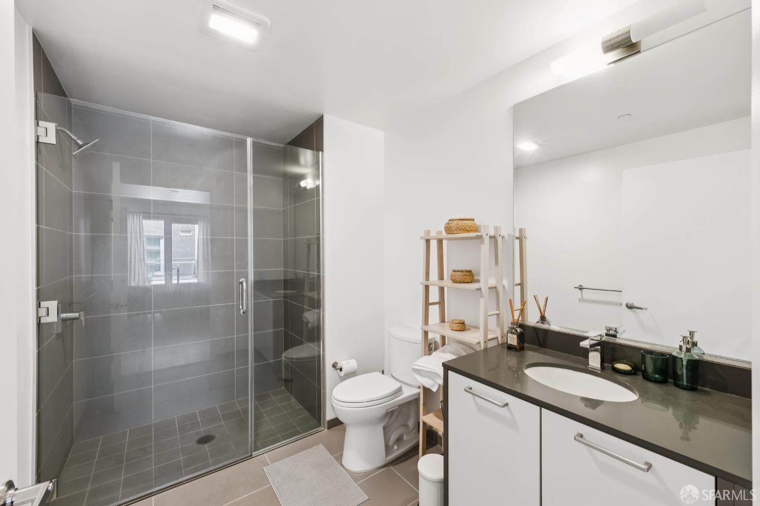 1075 Market Street # 412