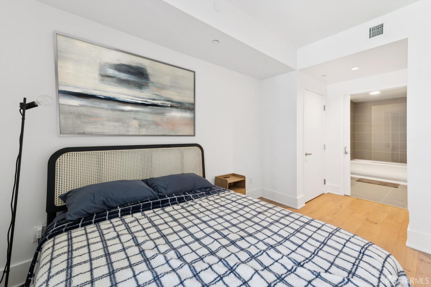1075 Market Street # 412