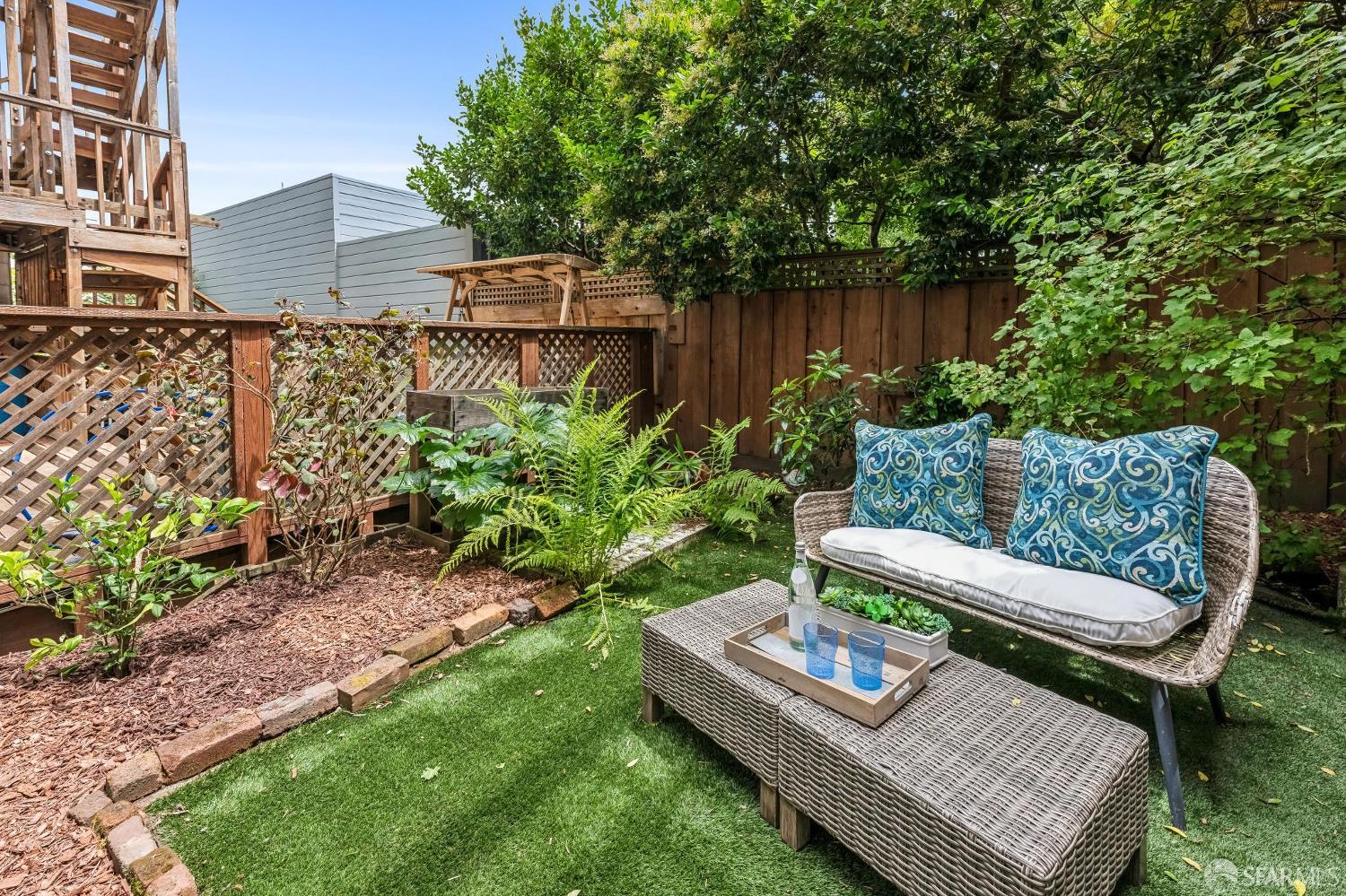19 Alpine Terrace # A