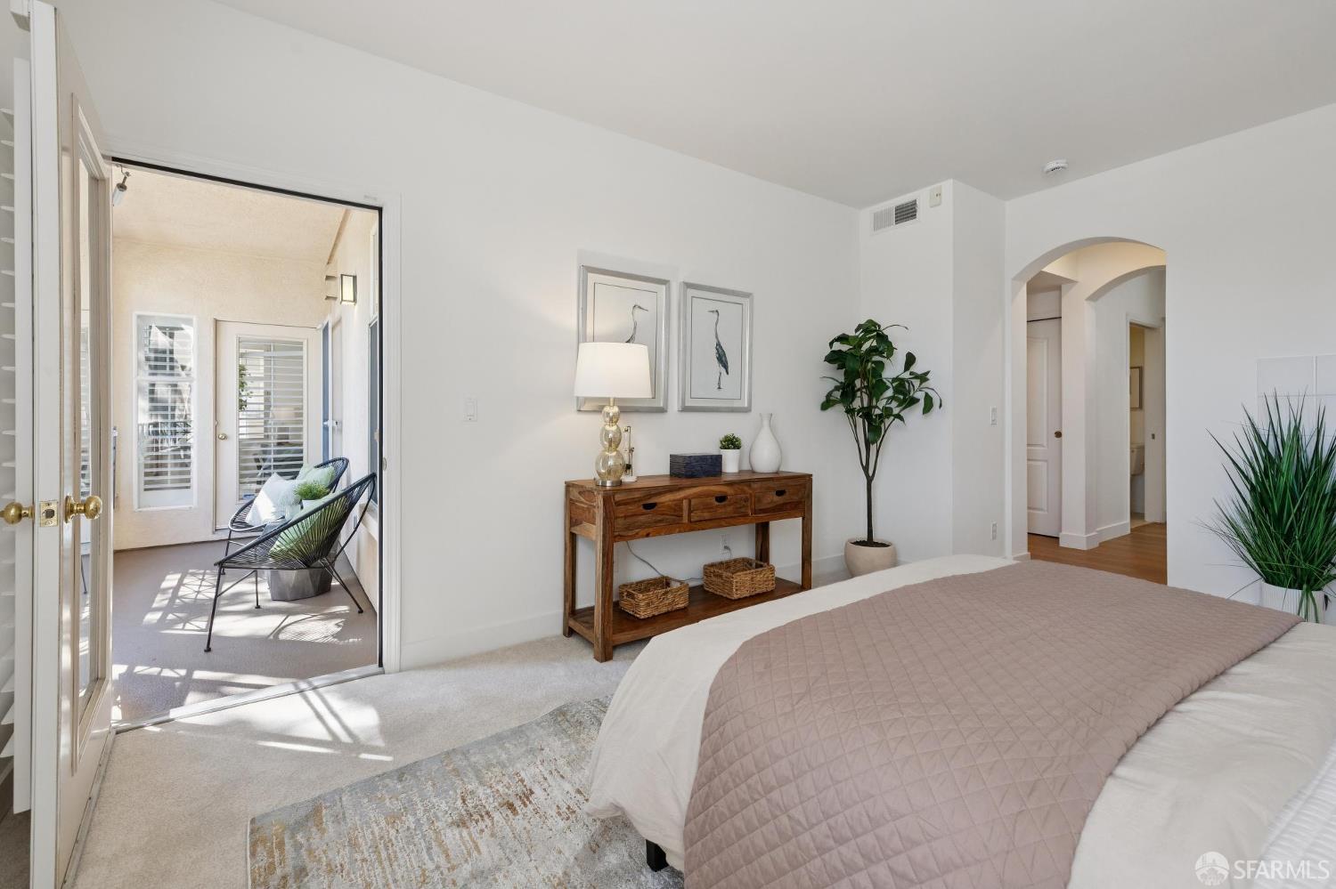 1951 Ofarrell Street # 216