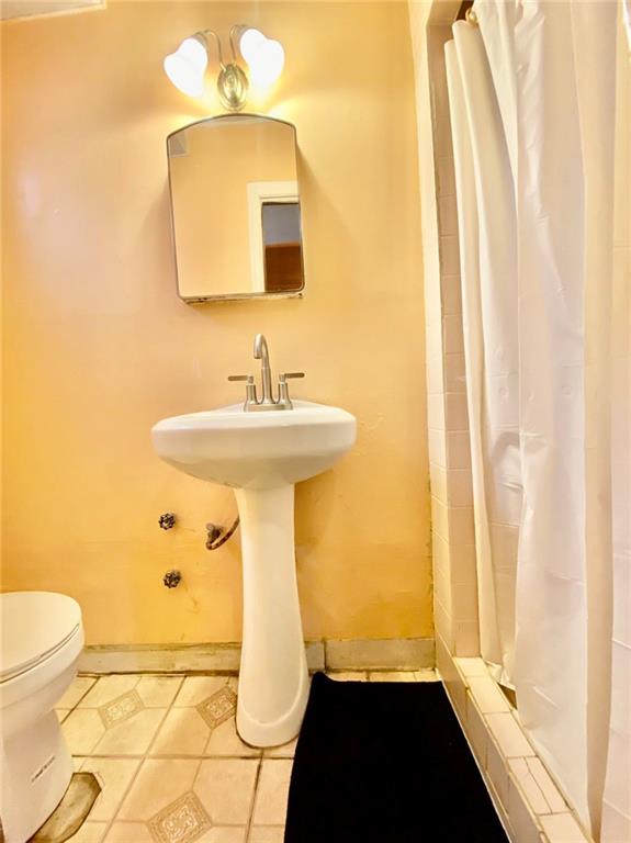 1638 East 54th Street