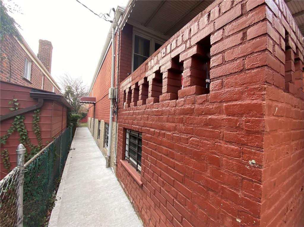 1638 East 54th Street