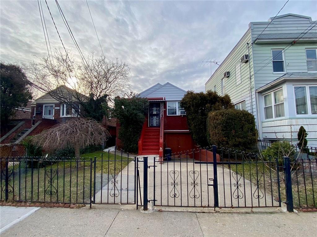 1638 East 54th Street