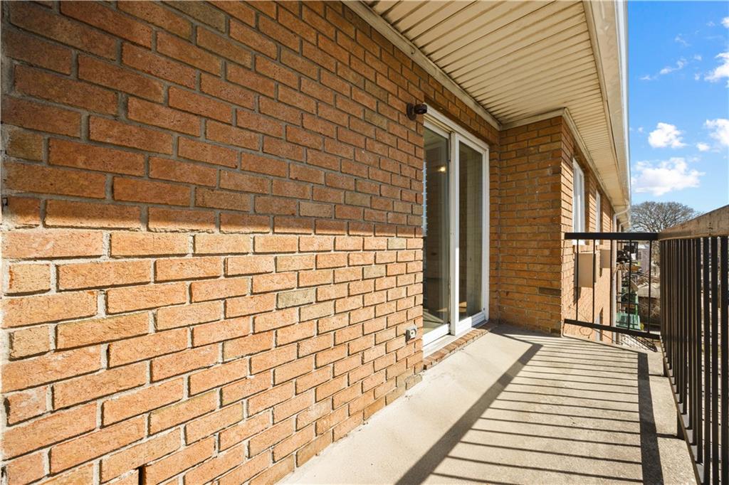 1105 East 93rd Street 203