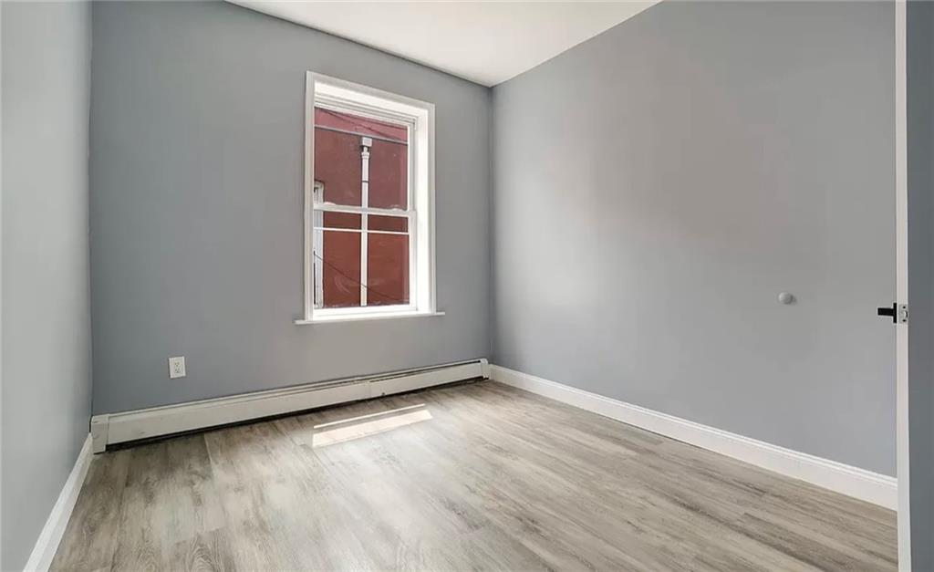 658 Watkins Street 1F